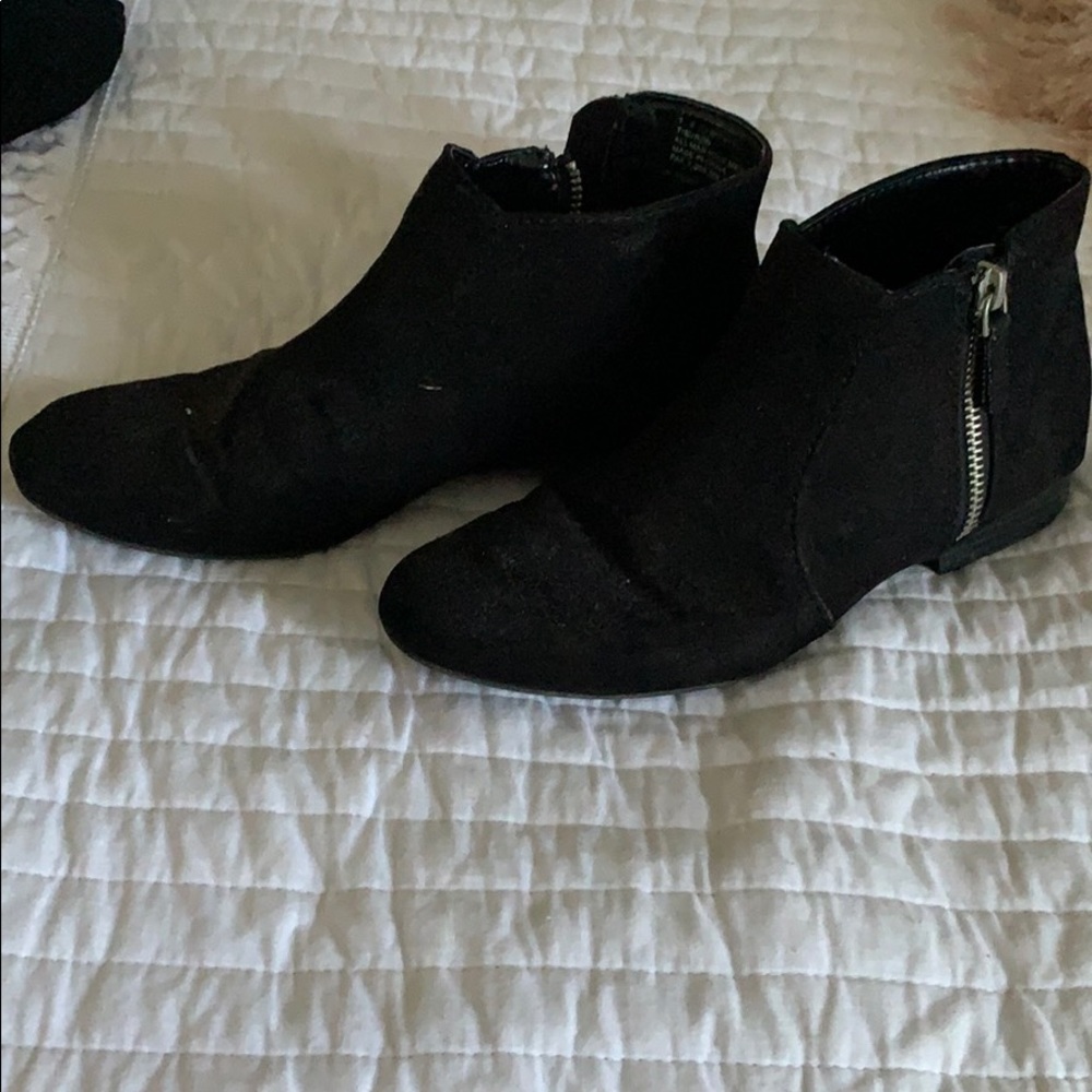 Black bootie